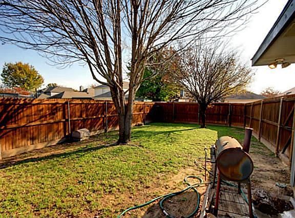 3rd image of 2331 Cuesta Ln