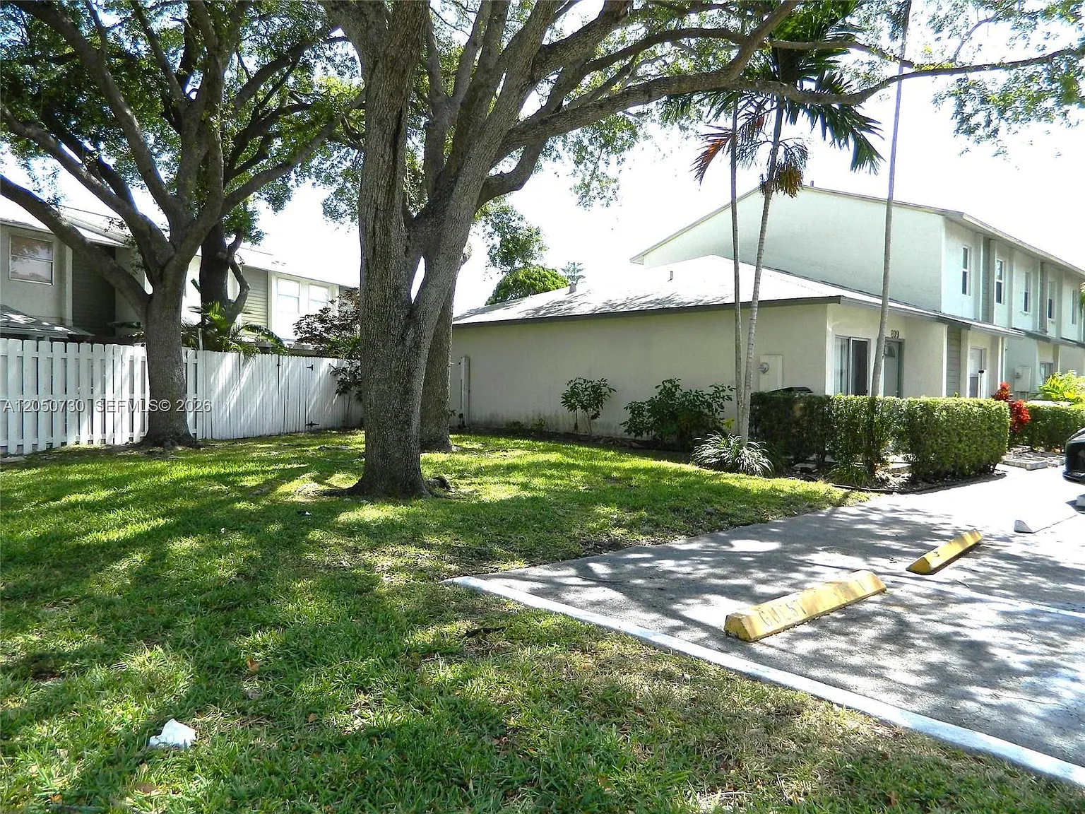 Crystal View Townhomes — Photo 1