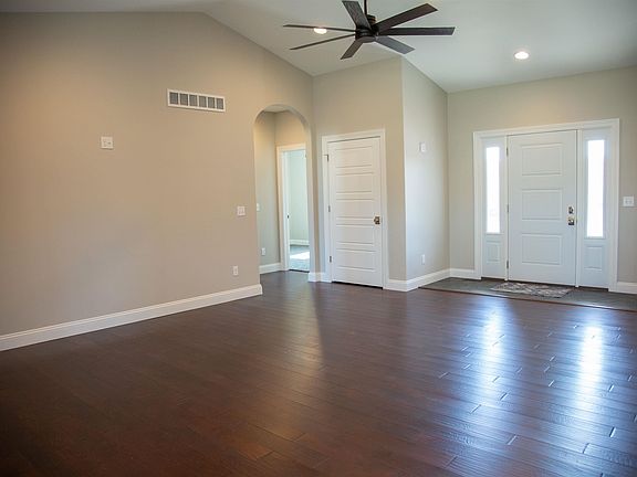 3rd image of 2282 Helle Dr