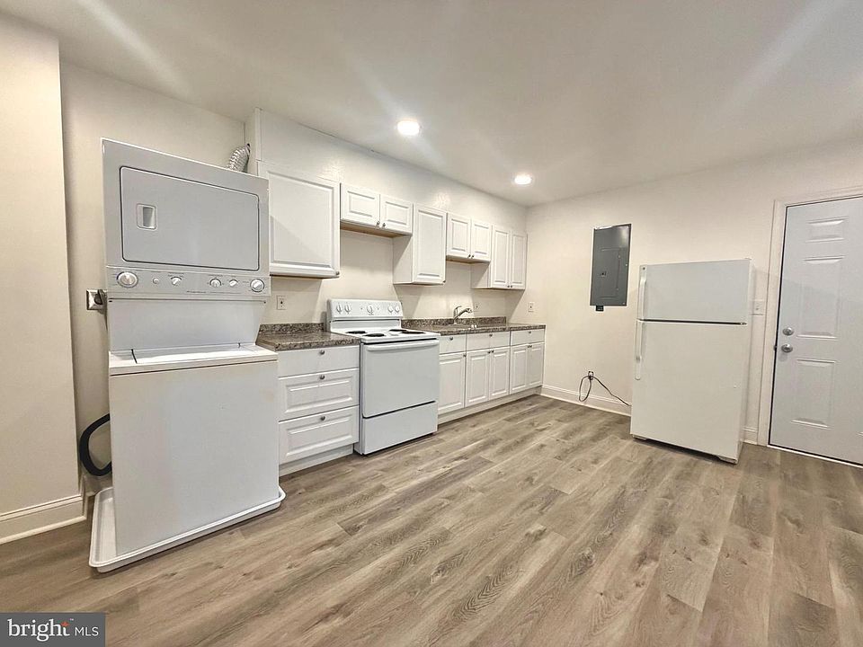 1st image of 1527 Riggs Ave