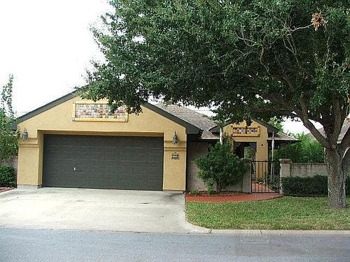 1st image of 116 Willow Cir