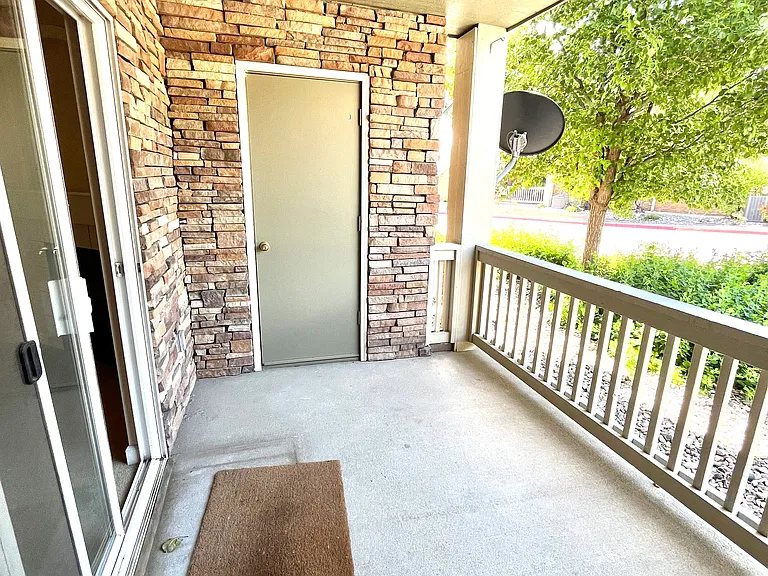 5225 White Willow Dr #H110 — Photo 20