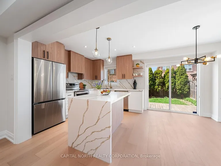 231 Venice Gate Dr — Photo 10