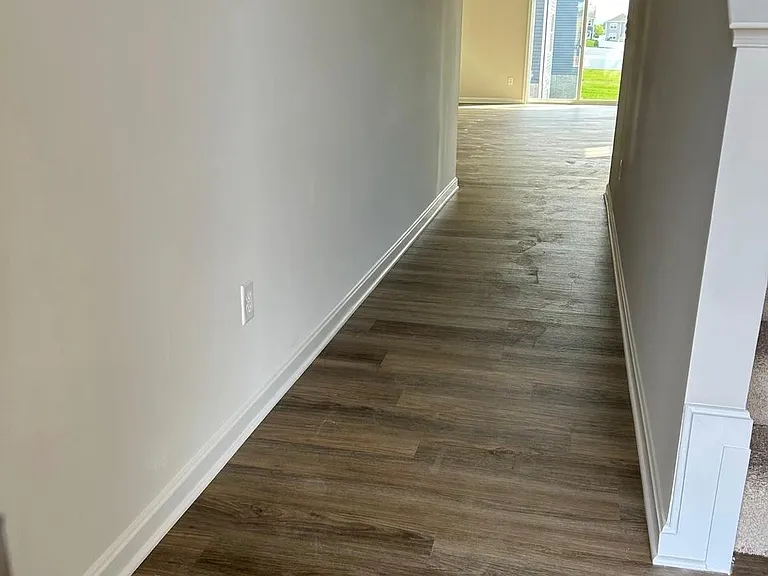 194 Hamstead Dr — Photo 2