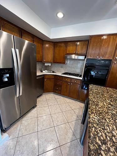 1st image of 701 Hollywood Ave #2