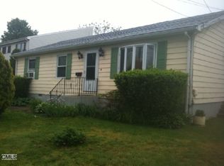 1 Naromake Ave, Norwalk, CT 06854