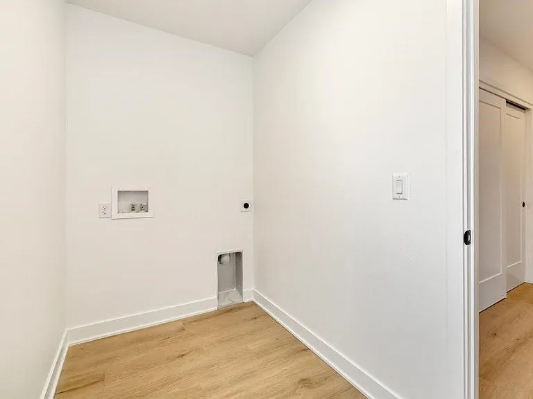 6501 Hickman Rd — Photo 16