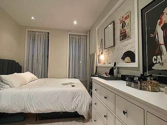 4th image of 1446 1st Ave #14C