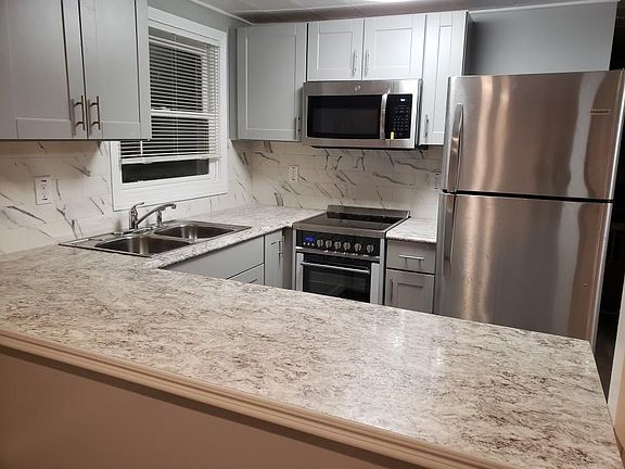 4th image of 7214 Grove Ave