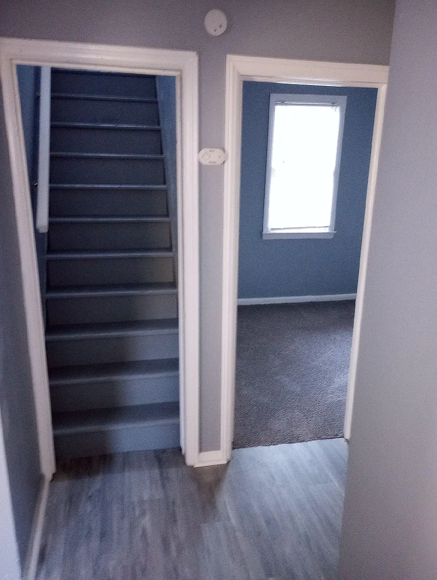12745 Sarsfield Ave photo 1