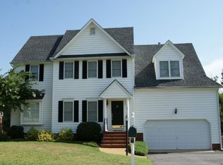 1513 Hawkins Wood Cir, Midlothian, VA 23114