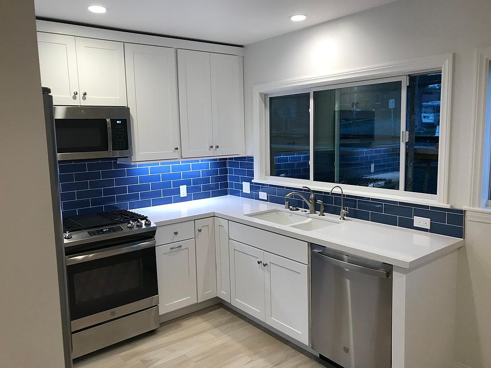 1st image of 1007 S Juanita Ave APT A