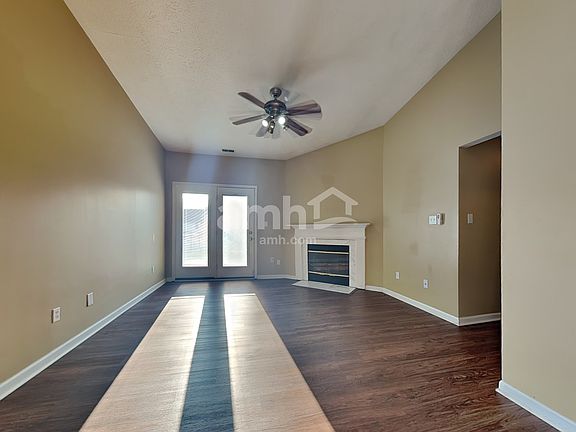 4th image of 10407 Alexia Dr
