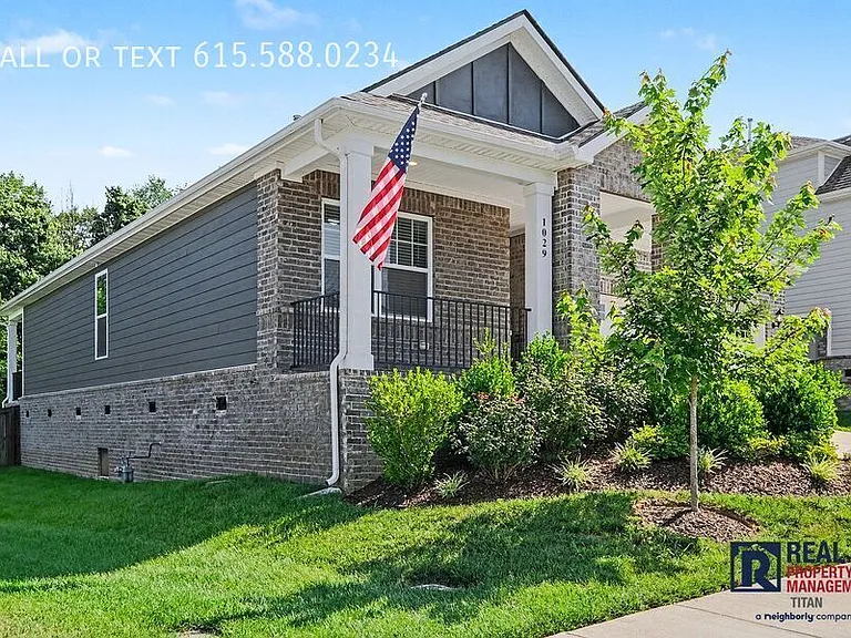 1029 Ewell Farm Cir — Photo 24