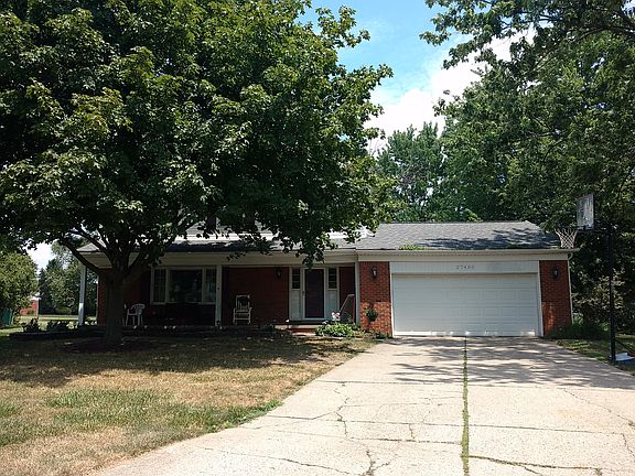 3rd image of 27400 Elsworth Dr