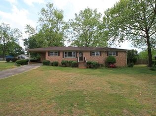 63 Green St, Royston, GA 30662