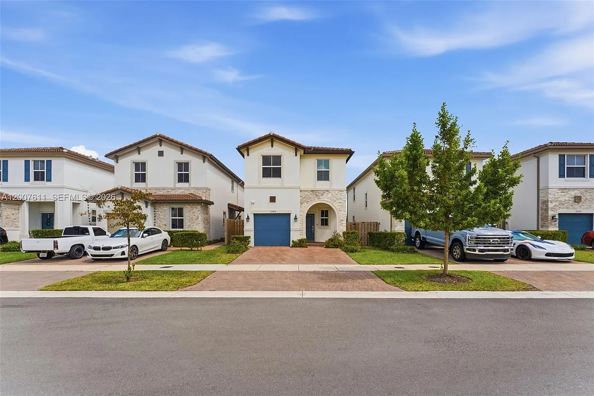 Building Photo - 2284 NW 130th St