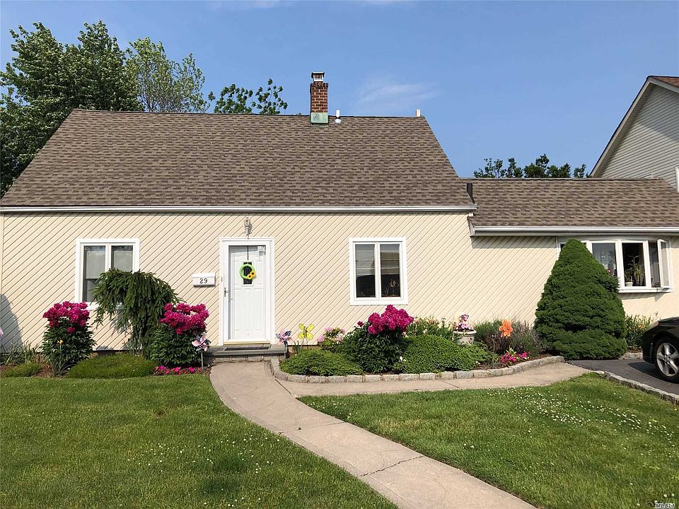 1st image of 29 Swan Ln