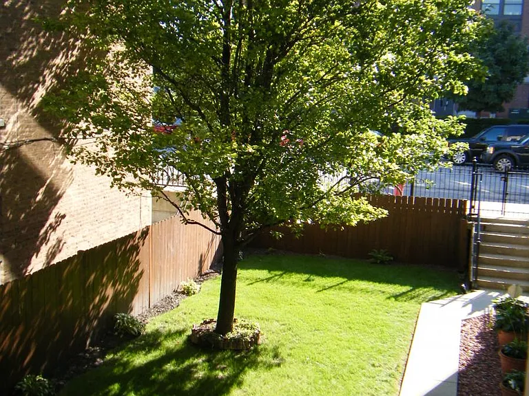 1428 N Greenview Ave #4 — Photo 9