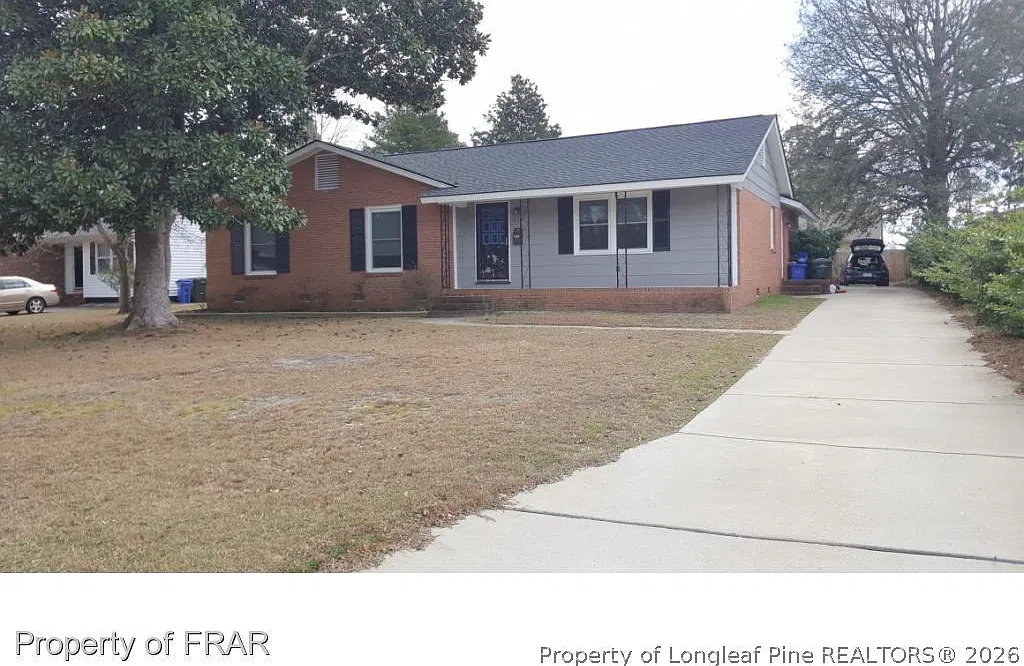 3 bed, 2.0 bath, 1820 sqft, $1,750 — Photo 1