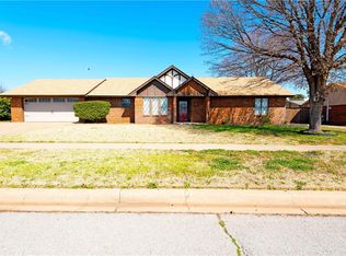 1431 E Kingsway St, Weatherford, OK 73096