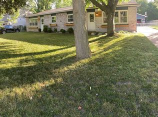 5735 Pine Ridge Dr, Haslett, MI 48840