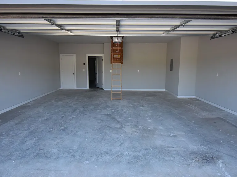 467 N Tacoma St — Photo 27