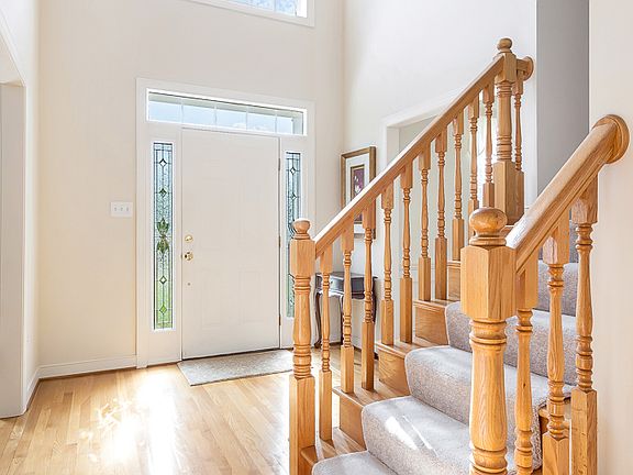 4th image of 10801 Kriserin Cir