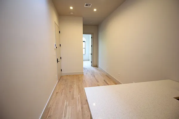 Rented by Nooklyn NYC LLC | media 21