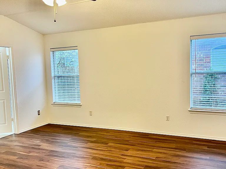 3001 Wavecrest Blvd — Photo 8