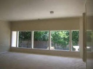 904 Blue Lake Dr, Fort Worth, TX 76103