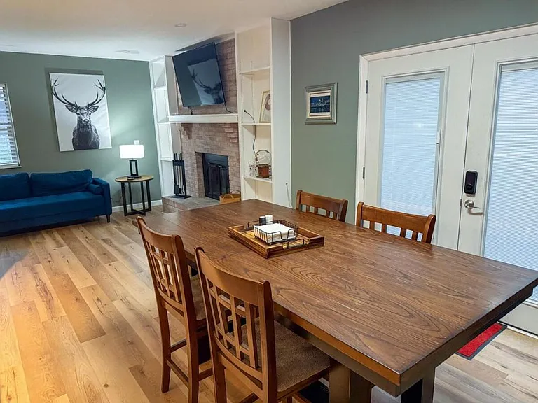 528 Beaumont Ct — Photo 8