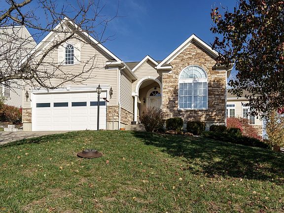 3rd image of 190 Brittony Woods Dr