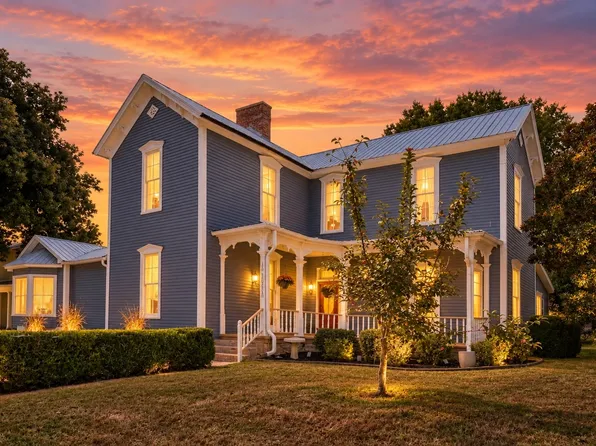 1000 S High St, Columbia, TN 38401
