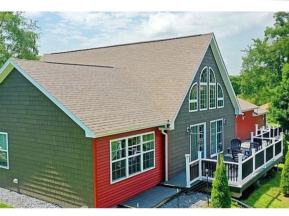 3rd image of 10 Grant Rd