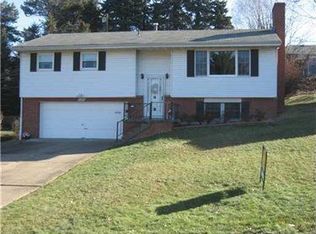 1335 Breezewood Dr, Homestead, PA 15120