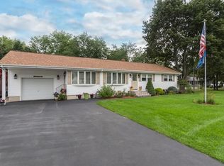 3 Ward St, Tewksbury, MA 01876