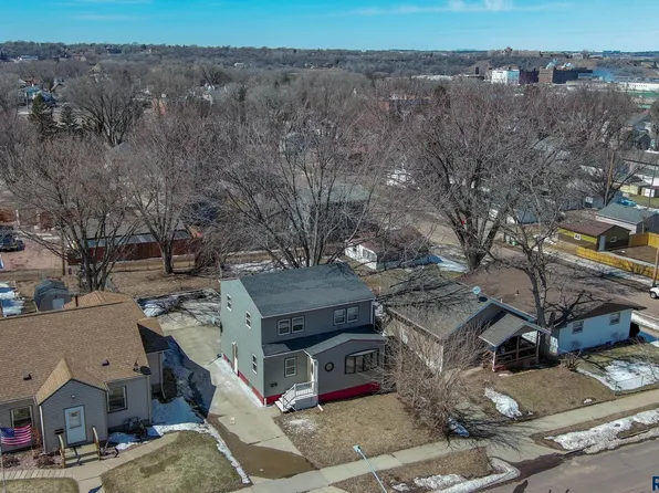 719 N Wayland Ave, Sioux Falls, SD 57103