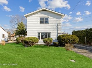 1358 Illinois Pkwy, Elgin, IL 60123