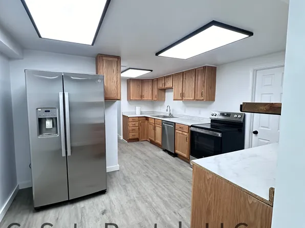 1023 N Riverfront Dr #3, Mankato, MN 56001