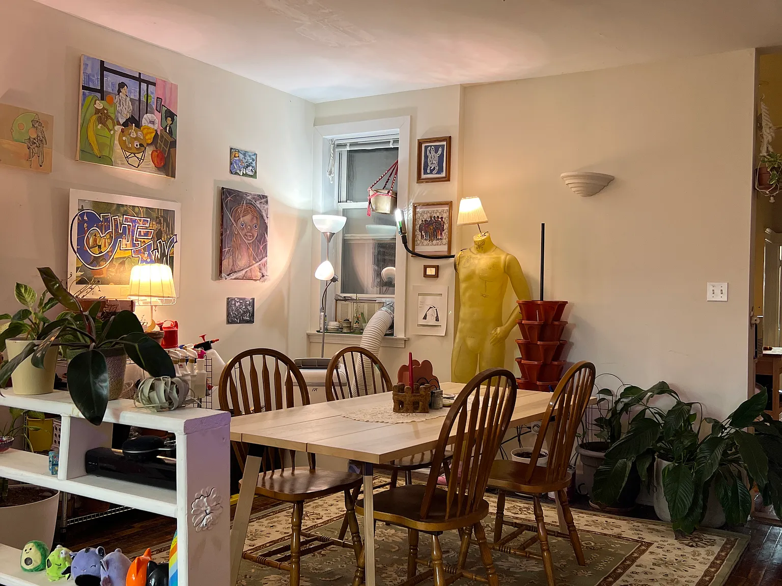3 bed, $1,800 — Photo 2