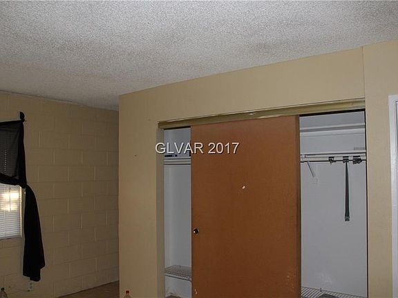 5th image of 2869 Escuela St