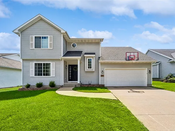1415 Cedar Dr, Adel, IA 50003
