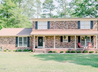 211 Wintergreen Rd, Walterboro, SC 29488