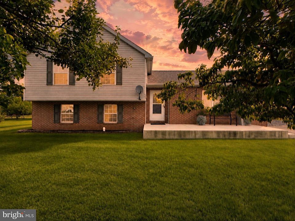 1st image of 102 Kenan St