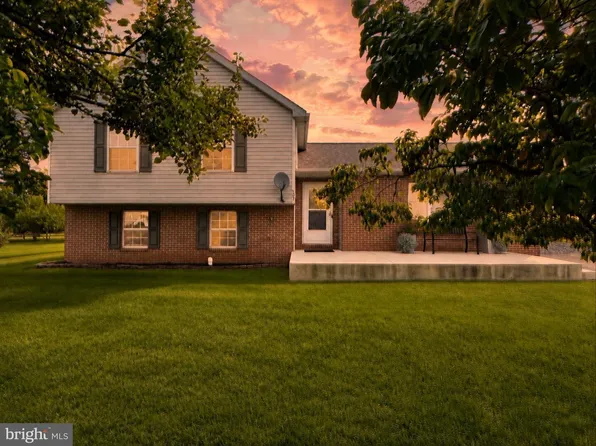 102 Kenan St, Taneytown, MD 21787