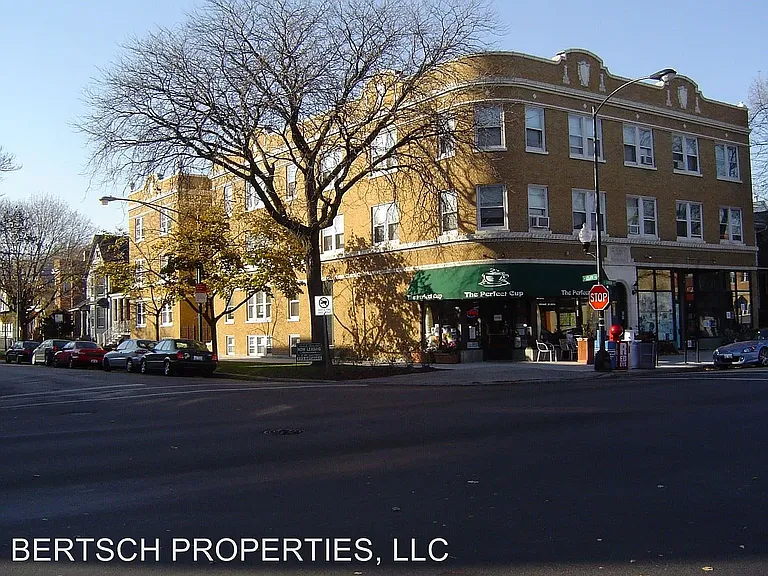 2010 W Leland Ave #3 — Photo 18