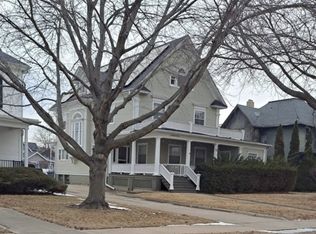 216 E Cleveland St, Spring Valley, IL 61362