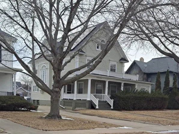 216 E Cleveland St, Spring Valley, IL 61362