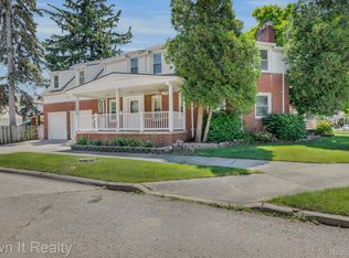 13033 Diversey St, Dearborn, MI 48126